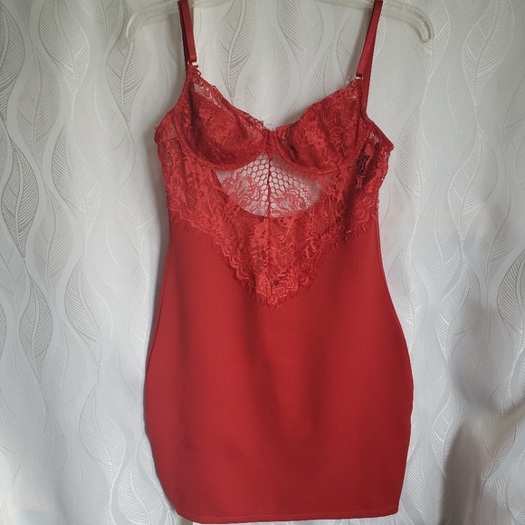 AKIRA Red Lace Bodycon Mini Dress - Picture 1 of 5